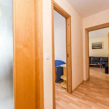 Sviesus Ir Jaukus Dvieju Kambariu Butas Palangos Centre بالانغا